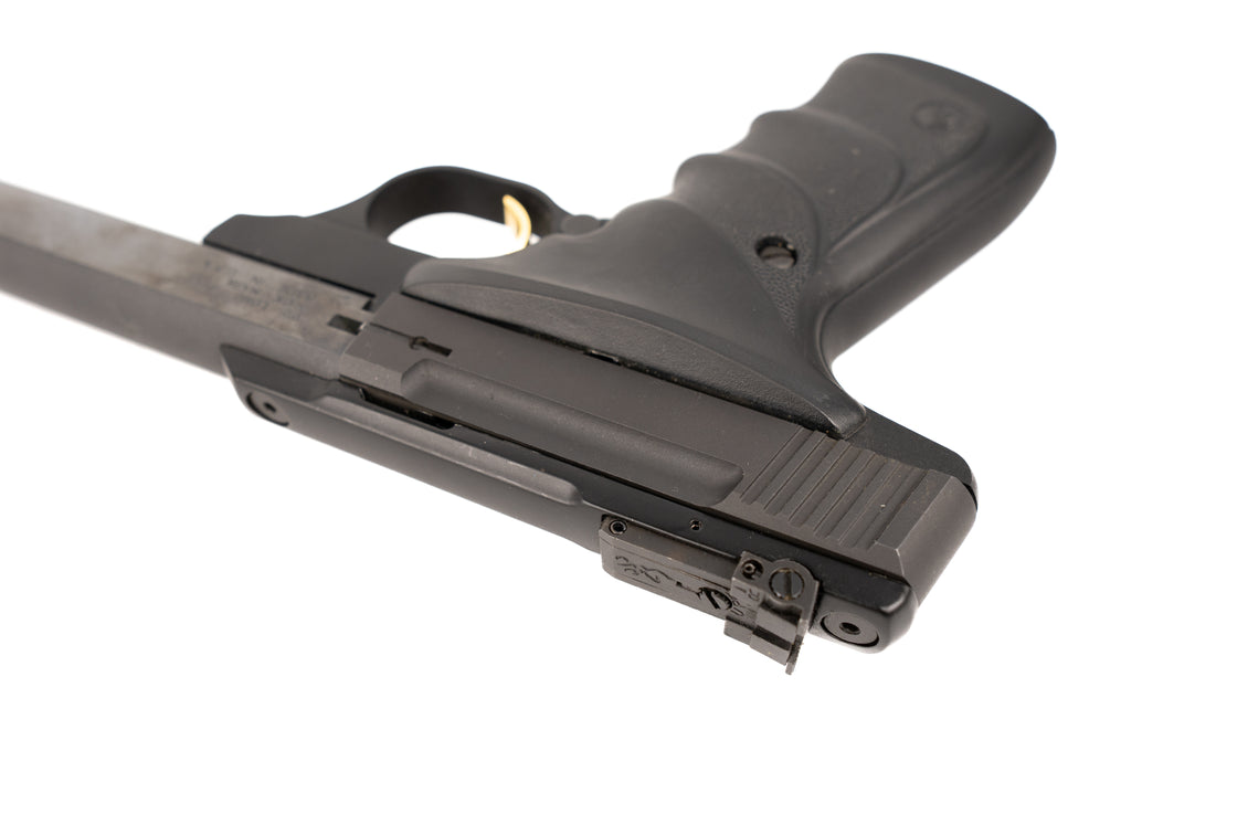 S/H Browning Buck Mark 22LR